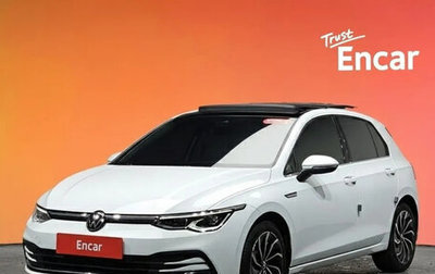 Volkswagen Golf VIII, 2022 год, 2 420 000 рублей, 1 фотография