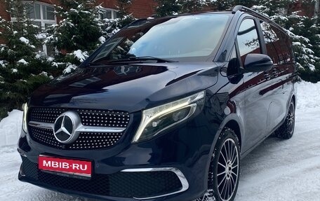 Mercedes-Benz V-Класс, 2020 год, 7 950 000 рублей, 1 фотография