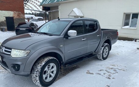Mitsubishi L200 IV рестайлинг, 2015 год, 1 550 000 рублей, 3 фотография