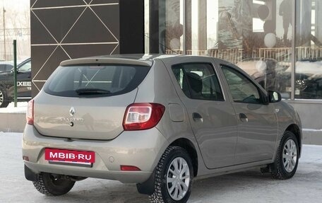 Renault Sandero II рестайлинг, 2020 год, 900 000 рублей, 5 фотография