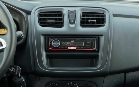 Renault Sandero II рестайлинг, 2020 год, 900 000 рублей, 13 фотография