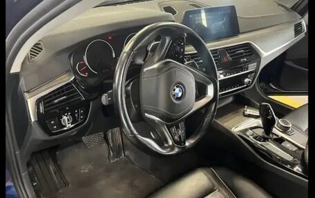 BMW 5 серия, 2019 год, 3 650 000 рублей, 3 фотография