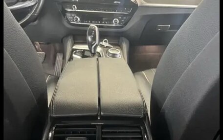 BMW 5 серия, 2019 год, 3 650 000 рублей, 6 фотография