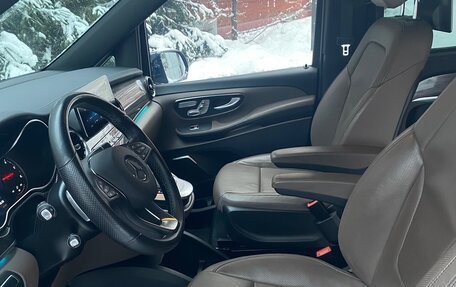 Mercedes-Benz V-Класс, 2020 год, 7 950 000 рублей, 2 фотография