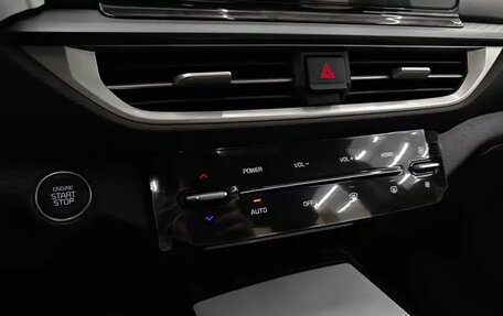 KIA K3, 2023 год, 1 378 210 рублей, 20 фотография