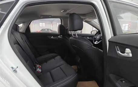 KIA K3, 2023 год, 1 378 210 рублей, 17 фотография