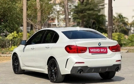 BMW 1 серия, 2023 год, 1 750 000 рублей, 7 фотография