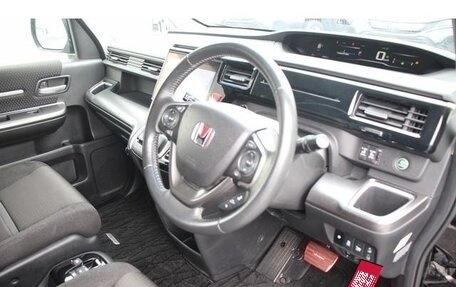 Honda Stepwgn IV, 2016 год, 1 351 230 рублей, 17 фотография