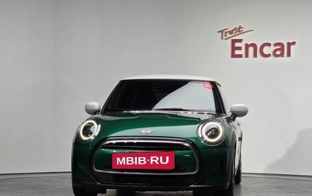 MINI Hatch, 2022 год, 1 850 000 рублей, 2 фотография