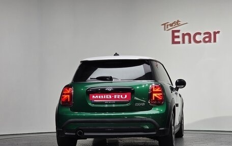 MINI Hatch, 2022 год, 1 850 000 рублей, 4 фотография