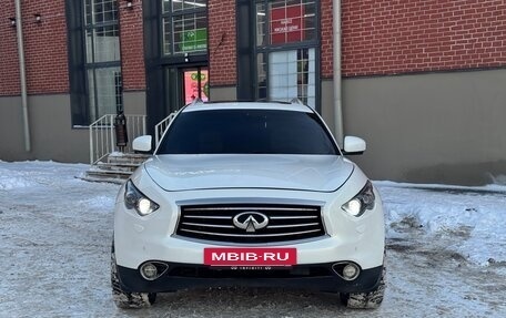 Infiniti FX II, 2010 год, 1 490 000 рублей, 2 фотография