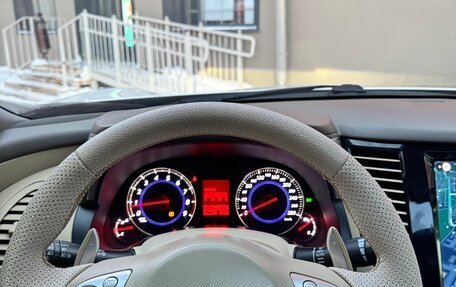 Infiniti FX II, 2010 год, 1 490 000 рублей, 13 фотография