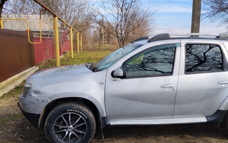 Renault Duster I рестайлинг, 2015 год, 800 000 рублей, 2 фотография