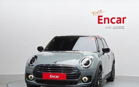 MINI Clubman, 2022 год, 2 270 000 рублей, 2 фотография