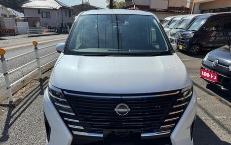 Nissan Serena, 2022 год, 2 250 153 рублей, 2 фотография