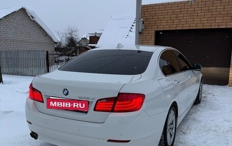 BMW 5 серия, 2012 год, 2 000 000 рублей, 2 фотография