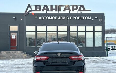 Toyota Camry, 2020 год, 2 900 000 рублей, 4 фотография
