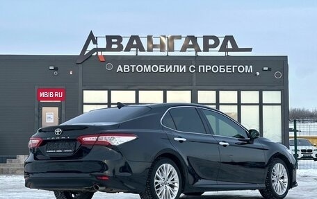 Toyota Camry, 2020 год, 2 900 000 рублей, 5 фотография