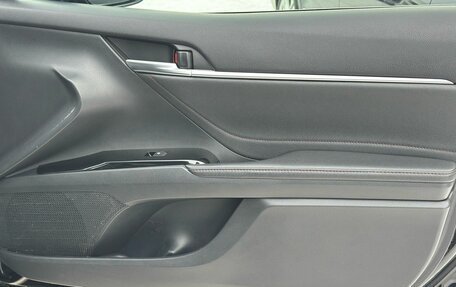 Toyota Camry, 2020 год, 2 900 000 рублей, 24 фотография