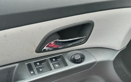 Chevrolet Cruze II, 2010 год, 750 000 рублей, 11 фотография