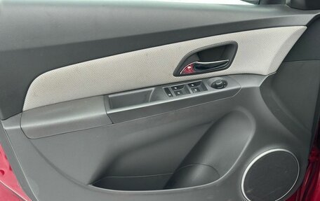 Chevrolet Cruze II, 2010 год, 750 000 рублей, 10 фотография