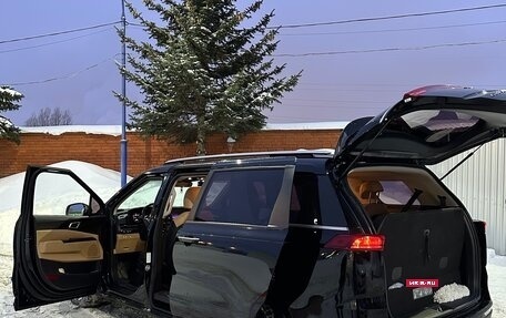 KIA Carnival, 2021 год, 3 300 000 рублей, 21 фотография