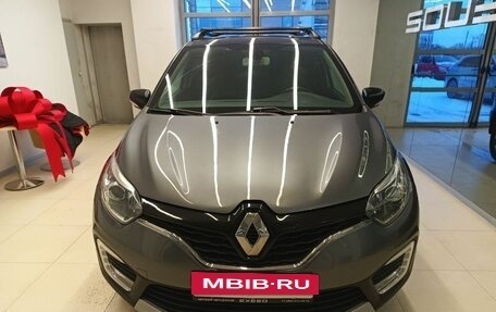 Renault Kaptur I рестайлинг, 2019 год, 1 710 500 рублей, 2 фотография