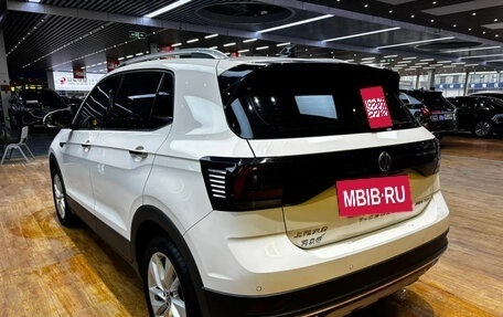 Volkswagen T-Cross I, 2022 год, 1 410 000 рублей, 6 фотография