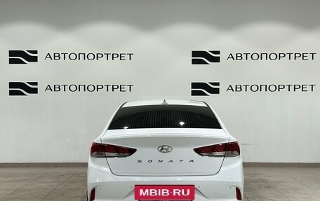 Hyundai Sonata VIII, 2019 год, 999 000 рублей, 6 фотография