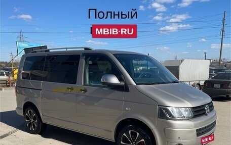 Volkswagen Caravelle T5, 2011 год, 1 750 000 рублей, 1 фотография
