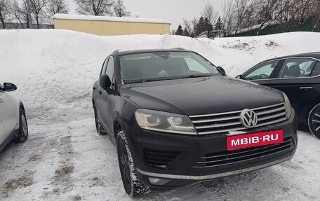 Volkswagen Touareg III, 2015 год, 2 700 000 рублей, 1 фотография