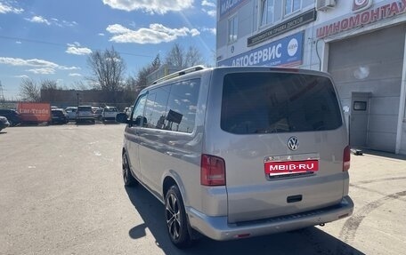 Volkswagen Caravelle T5, 2011 год, 1 750 000 рублей, 6 фотография