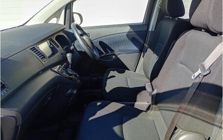 Toyota ISis I, 2015 год, 1 118 230 рублей, 22 фотография