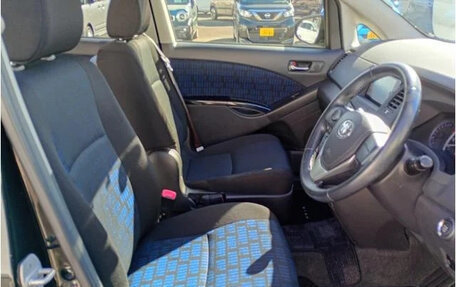 Toyota ISis I, 2015 год, 1 118 230 рублей, 23 фотография