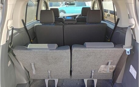 Toyota ISis I, 2015 год, 1 118 230 рублей, 28 фотография