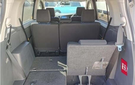 Toyota ISis I, 2015 год, 1 118 230 рублей, 29 фотография