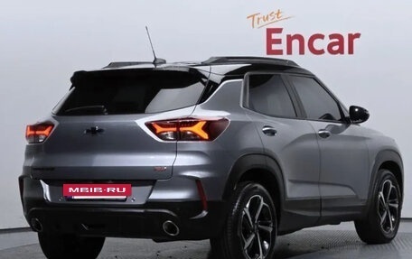 Chevrolet TrailBlazer, 2022 год, 1 500 000 рублей, 2 фотография