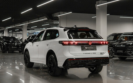 Volkswagen Tiguan, 2025 год, 4 915 000 рублей, 5 фотография