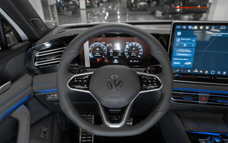 Volkswagen Tiguan, 2025 год, 4 915 000 рублей, 10 фотография