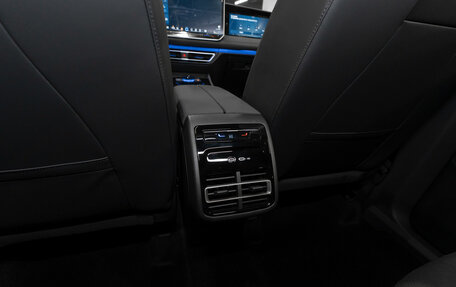 Volkswagen Tiguan, 2025 год, 4 915 000 рублей, 13 фотография