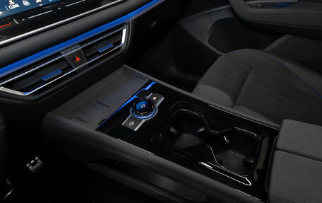 Volkswagen Tiguan, 2025 год, 4 915 000 рублей, 14 фотография