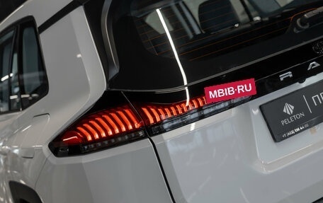 Toyota RAV4, 2025 год, 4 900 000 рублей, 31 фотография