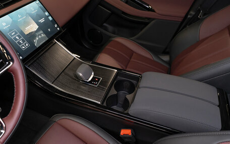 Land Rover Range Rover Evoque II, 2025 год, 6 240 000 рублей, 20 фотография