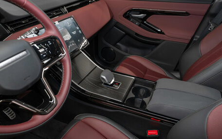 Land Rover Range Rover Evoque II, 2025 год, 6 250 000 рублей, 15 фотография