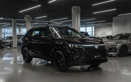 Volkswagen Tiguan, 2025 год, 4 900 000 рублей, 2 фотография