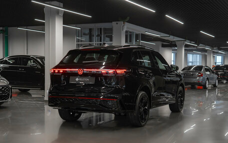 Volkswagen Tiguan, 2025 год, 4 900 000 рублей, 4 фотография