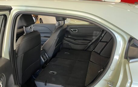 Honda Vezel, 2024 год, 4 390 000 рублей, 13 фотография