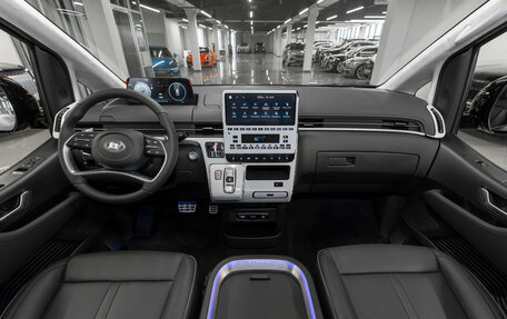 Hyundai Staria, 2025 год, 9 050 000 рублей, 8 фотография