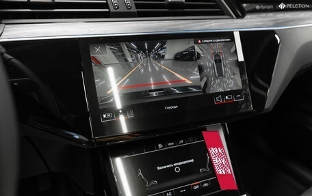 Audi e-tron I, 2022 год, 5 150 000 рублей, 24 фотография