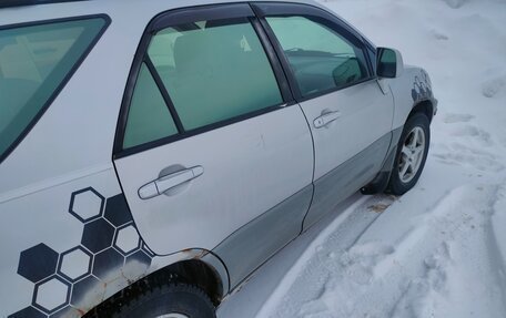 Lexus RX IV рестайлинг, 1999 год, 550 000 рублей, 5 фотография